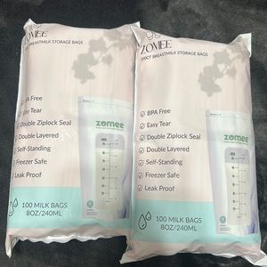 Sealed Zomee Breastmilk Storage Bags